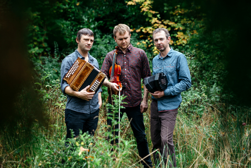 Leveret Band on the Wall
